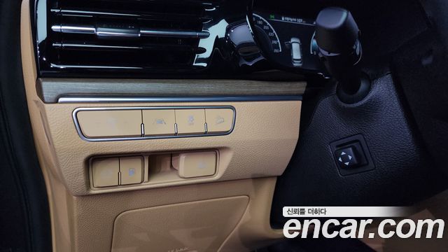 Mojave the master Diesel 3.0 4WD 6-seater Masters