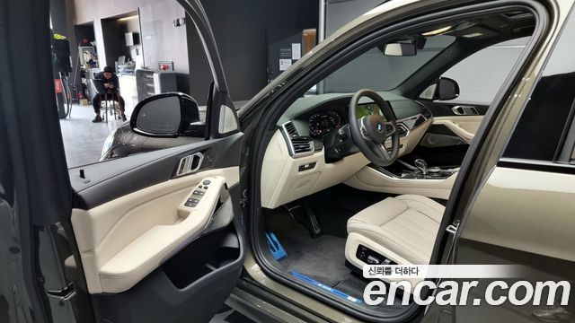 X5 (g05) M50i