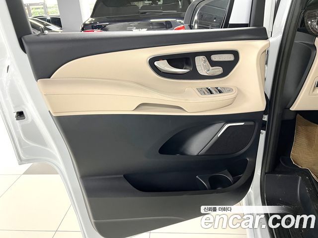 V-class V300 CDI W447