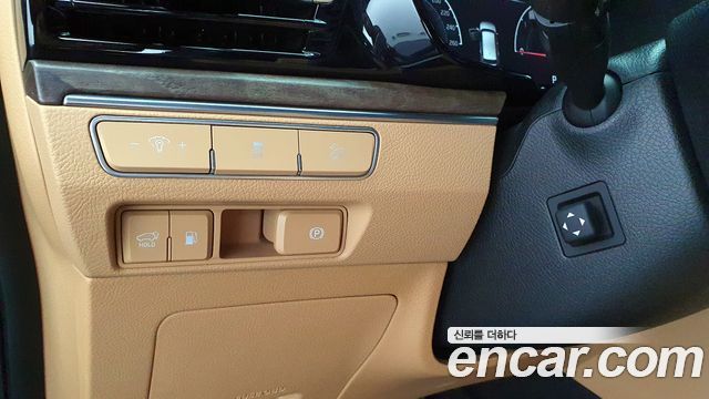 Mojave the master Diesel 3.0 4WD 5-seater Masters