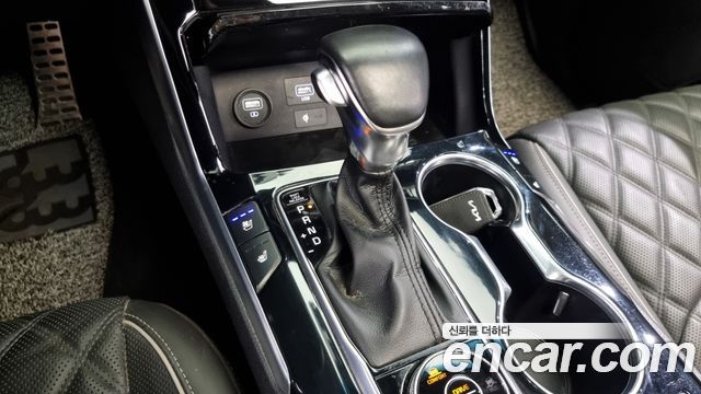 Mojave the master Diesel 3.0 4WD 7-seater Masters