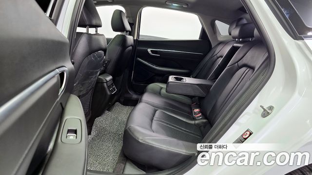 Sonata (dn8) 1.6 Turbo Premium Plus