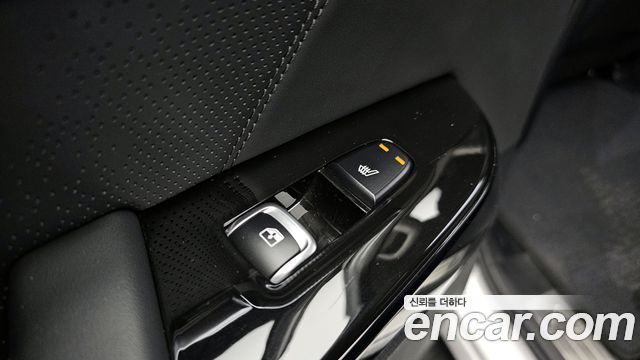 Mojave the master Diesel 3.0 4WD 7-seater Masters