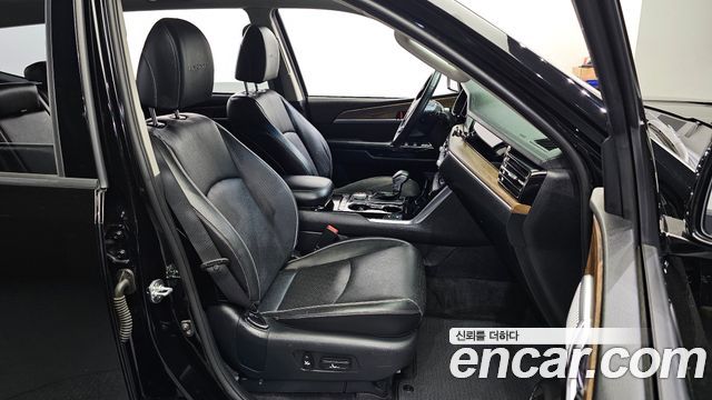 Mojave the master Diesel 3.0 4WD 5-Seater Platinum