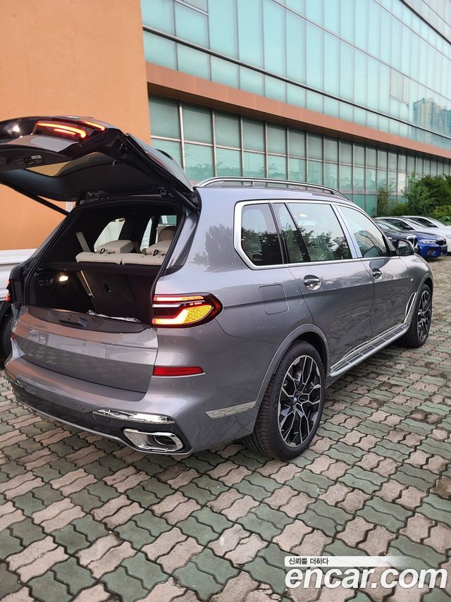 X7 (g07) xDrive 40i M Sport 6-seater