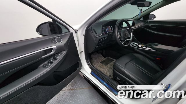 Sonata (dn8) 1.6 Turbo Premium Plus