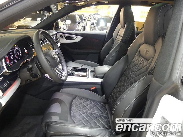 Q8 55 TFSI Quattro Premium