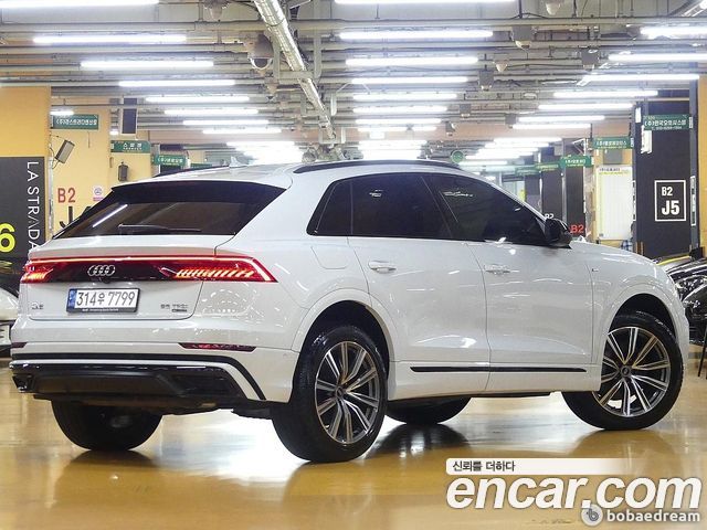 Q8 55 TFSI Quattro Premium