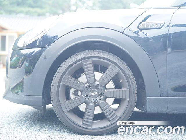 Cooper s 5-door Resolute Edition 3rd generation