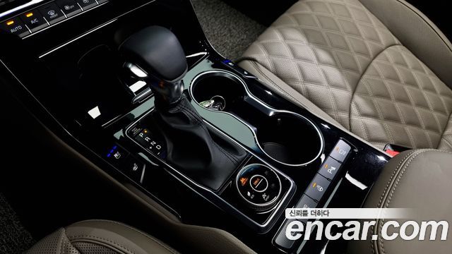 Mojave the master Diesel 3.0 4WD 6-seater Masters