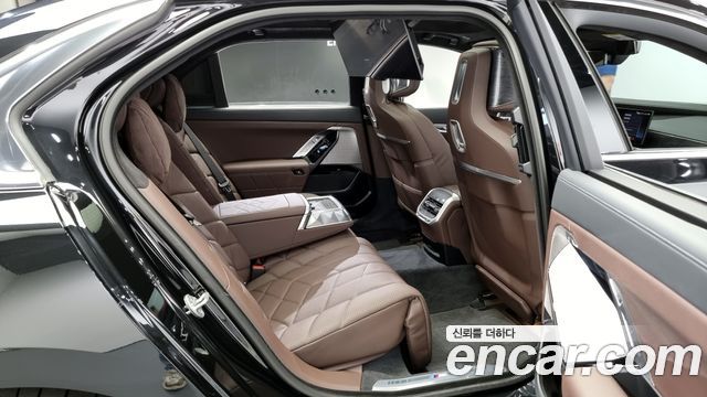 7 series (g70) 740i sDrive M Sport
