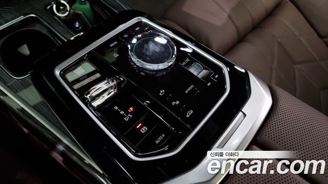 7 series (g70) 740i sDrive M Sport