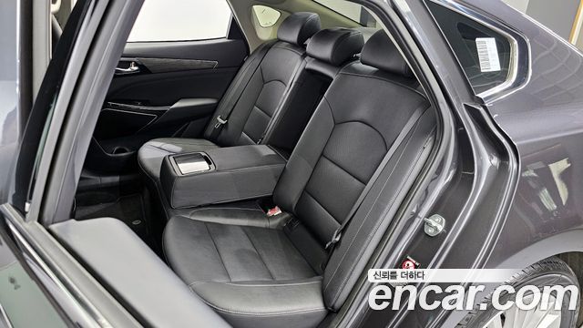 K7 premier 3.0 LPI standard (rental car)