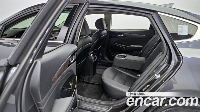 K7 premier 3.0 LPI standard (rental car)