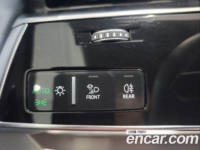 Q8 55 TFSI Quattro Premium