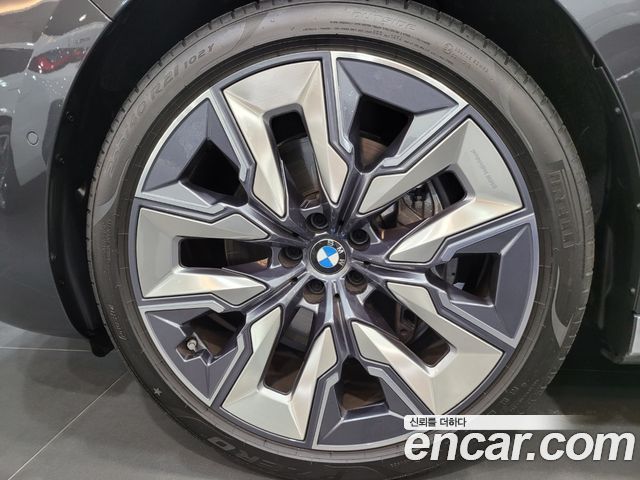 7 series (g70) 740i sDrive Design Pure Excellence