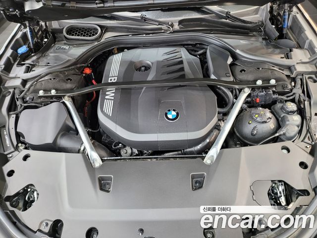 7 series (g70) 740i sDrive Design Pure Excellence