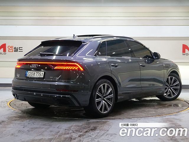 Q8 55 TFSI Quattro Premium