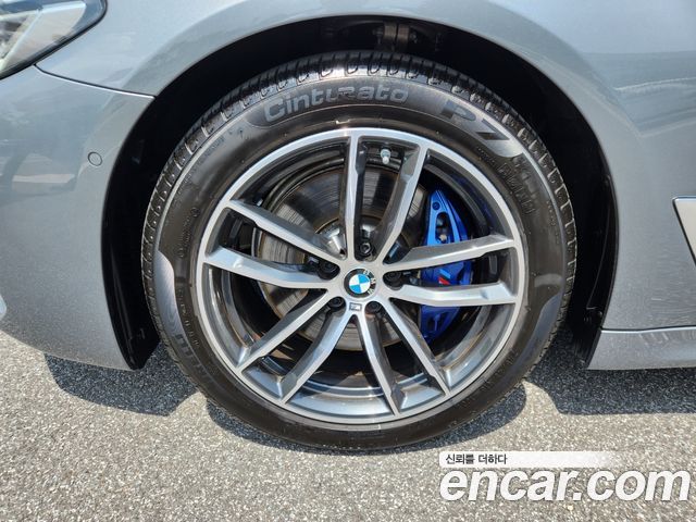 5 series (g30) 520i M Sport