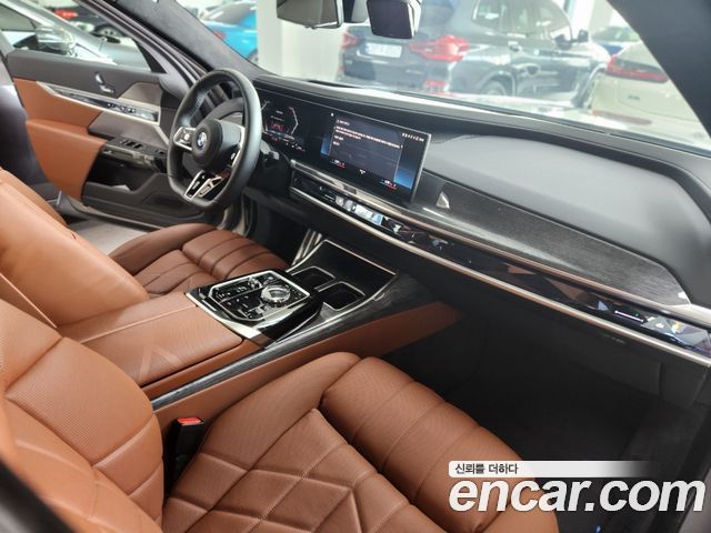 7 series (g70) 740i sDrive M Sport
