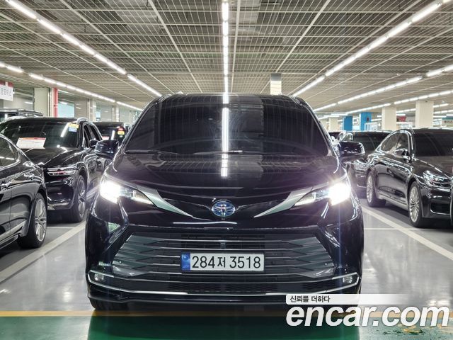 Toyota Sienna 4th generation 2.5 Hybrid 2WD