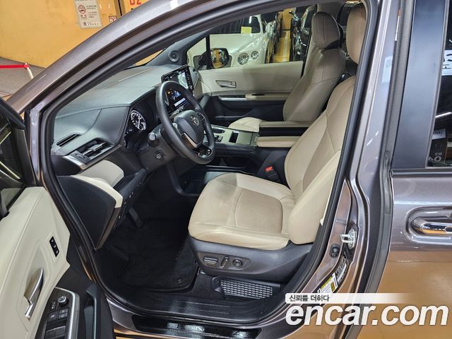 Sienna 4th generation 2.5 Hybrid 2WD