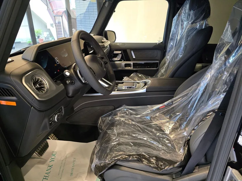 Mercedes-Benz G450d салон, руль