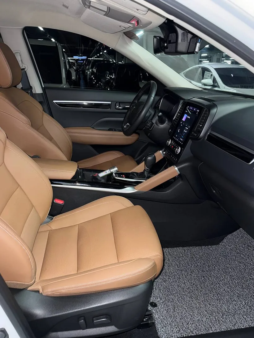 Renault Samsung QM6 салон, кожаные сиденья