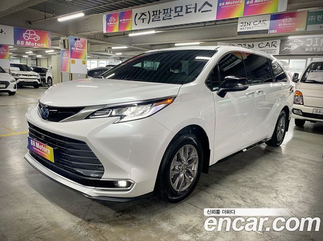 Toyota Sienna 4th generation 2.5 Hybrid AWD