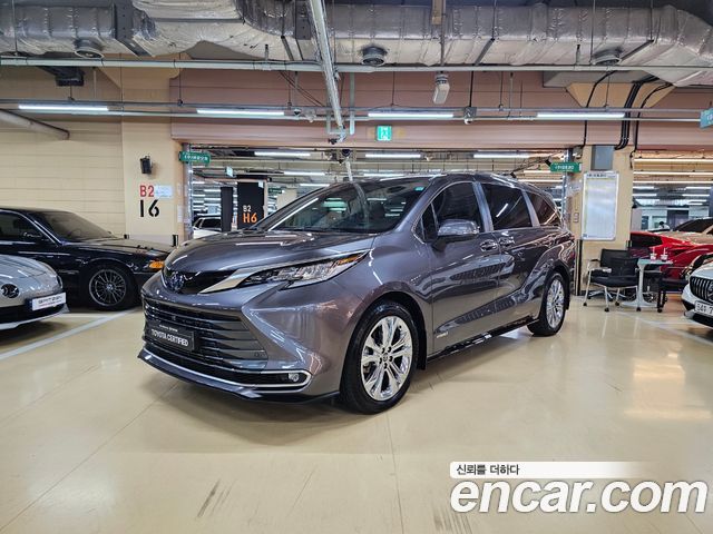 Toyota Sienna 4th generation 2.5 Hybrid 2WD